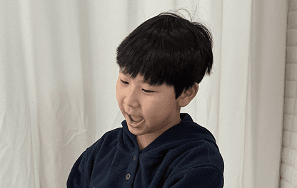 김**